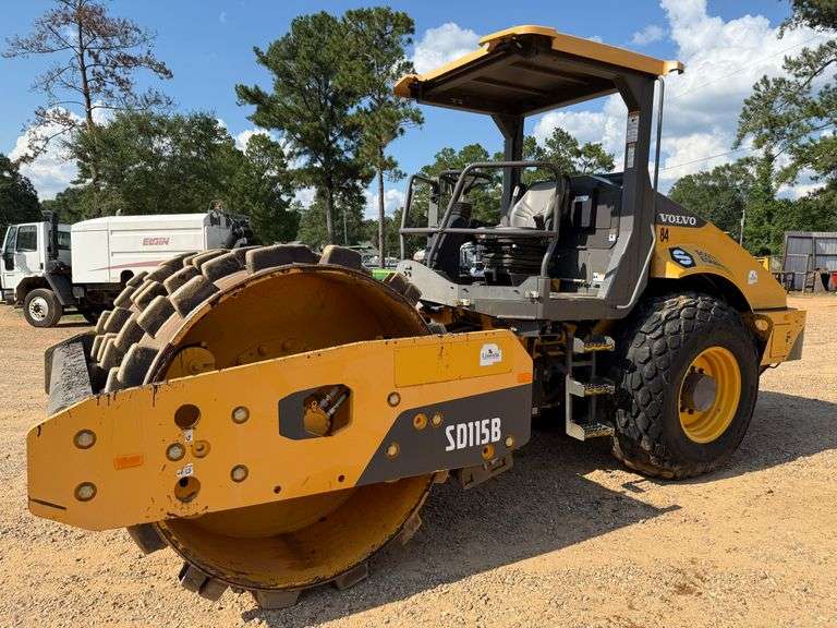 2016 Volvo SD115B Single Drum Shell Kit Compactor/Roller (703 Hours)