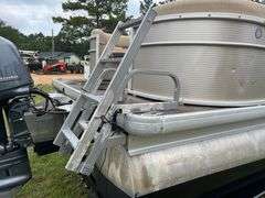 2019 Godfrey Sweetwater 21' Pontoon Boat