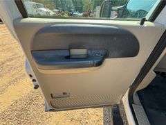2005 Ford F-350 Super Duty Crew Cab 4x4 Pickup Truck (114,561 Miles)