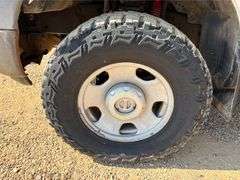 2005 Ford F-350 Super Duty Crew Cab 4x4 Pickup Truck (114,561 Miles)