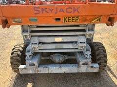 SkyJack 8831 All Terrain Scissor Lift (1,998 Hours)