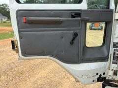 2004 Sterling Scwartz SC-8000 Sweeper Truck (47,469 Miles)