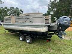 2019 Godfrey Sweetwater 21' Pontoon Boat