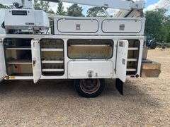 2004 Chevrolet C4500 2 Door Utility Body Dually Bucket Truck (138,152 Miles)