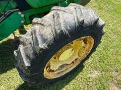 2011 John Deere 5085M 4WD Tractor
