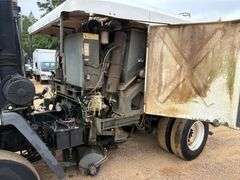 2004 Sterling Scwartz SC-8000 Sweeper Truck (47,469 Miles)