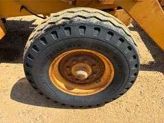 Case 580SK Loader Backhoe