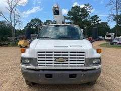 2004 Chevrolet C4500 2 Door Utility Body Dually Bucket Truck (138,152 Miles)