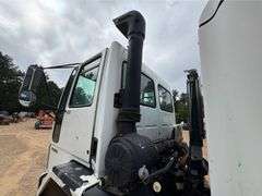 2004 Sterling Scwartz SC-8000 Sweeper Truck (47,469 Miles)
