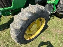 2011 John Deere 5085M 4WD Tractor