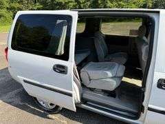 2008 Chevrolet Uplander 4D Passenger Van (152,471 Miles)