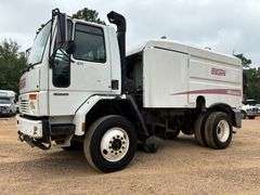 2004 Sterling Scwartz SC-8000 Sweeper Truck (47,469 Miles)