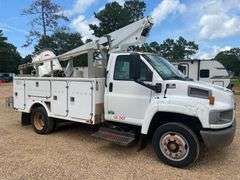2004 Chevrolet C4500 2 Door Utility Body Dually Bucket Truck (138,152 Miles)