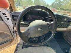 2005 Ford F-350 Super Duty Crew Cab 4x4 Pickup Truck (114,561 Miles)