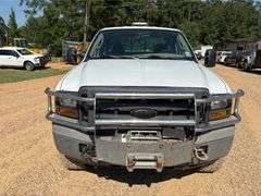 2005 Ford F-350 Super Duty Crew Cab 4x4 Pickup Truck (114,561 Miles)