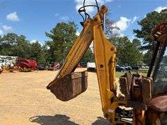 Case 580SK Loader Backhoe