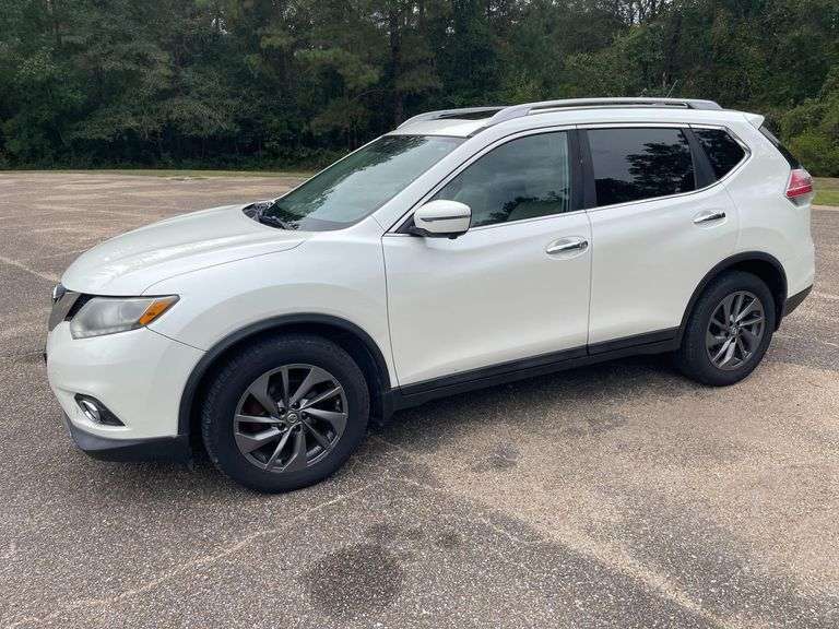 2016 Nissan Rogue 4 Door MPV (144,688 Miles)
