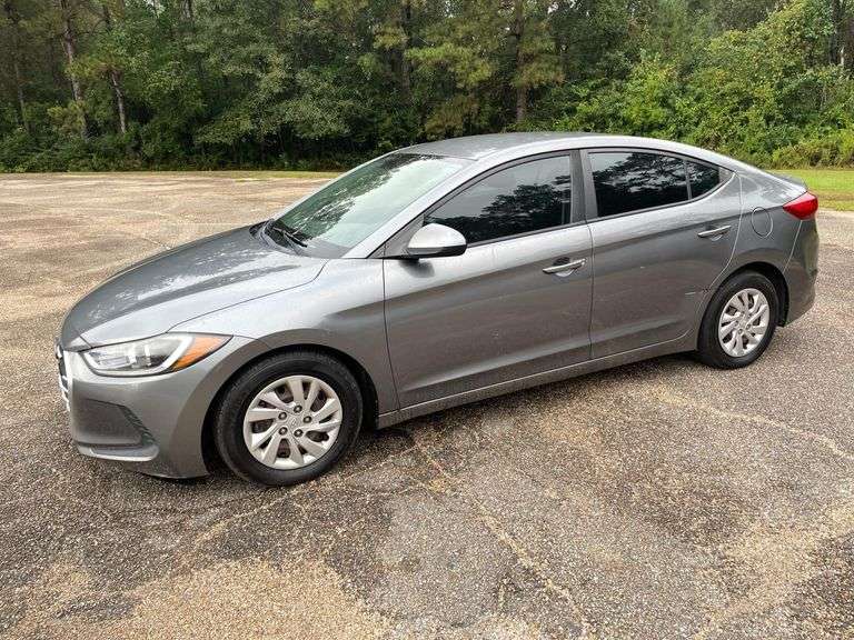 2018 Hyundai Elantra 4 Door Sedan (140,933 Miles)