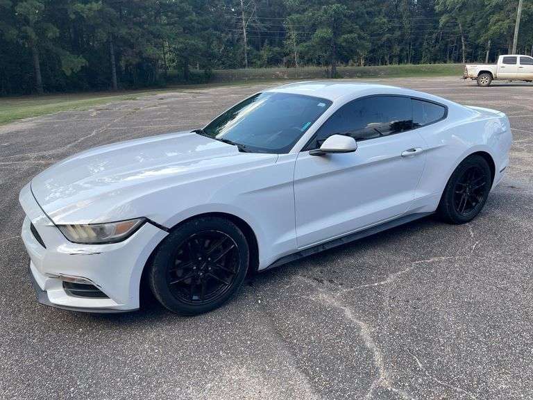 2017 Ford Mustang 2 Door Coupe (162,102 Miles)