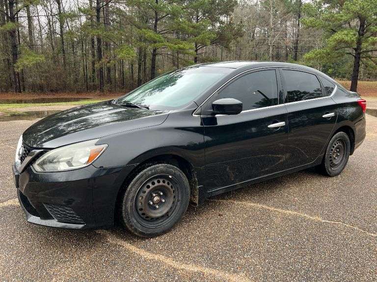 2016 Nissan Sentra 4-Door Sedan (150,053 Miles)