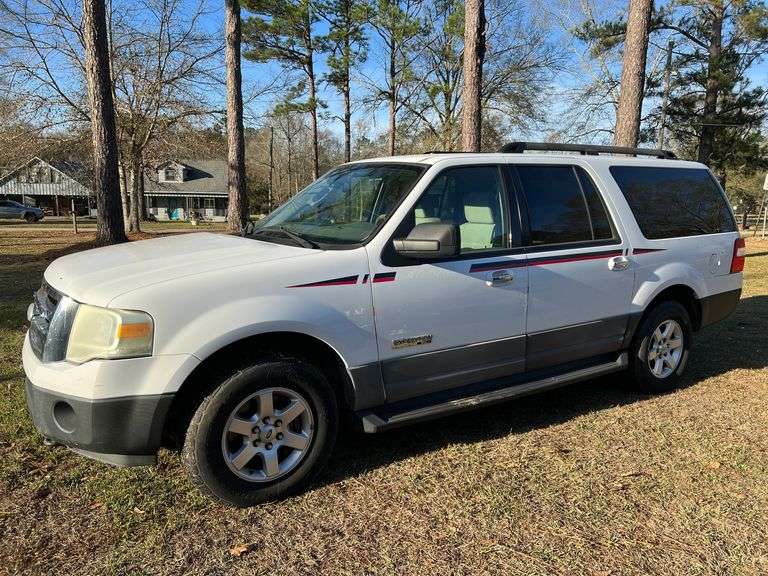 2007 Ford Expedition EL 4-Door SUV (166,000 Miles)