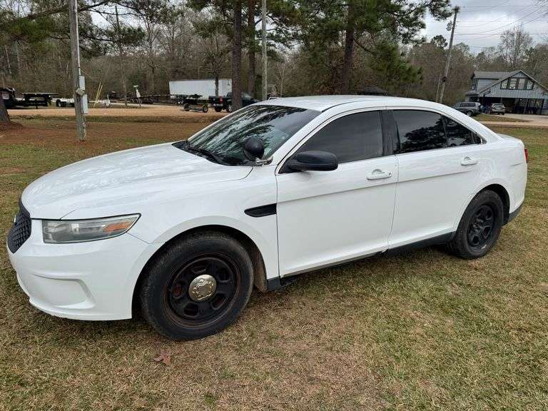 2013 Ford Taurus Police Interceptor AWD Sedan - 162,396 Miles