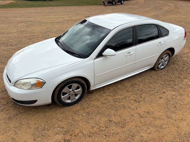 2011 Chevrolet Impala LT 4 Door Sedan (206,126 Miles)