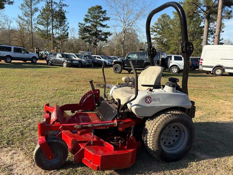 Exmark LazerZ 46" Zero Turn Mower (847 Hours)
