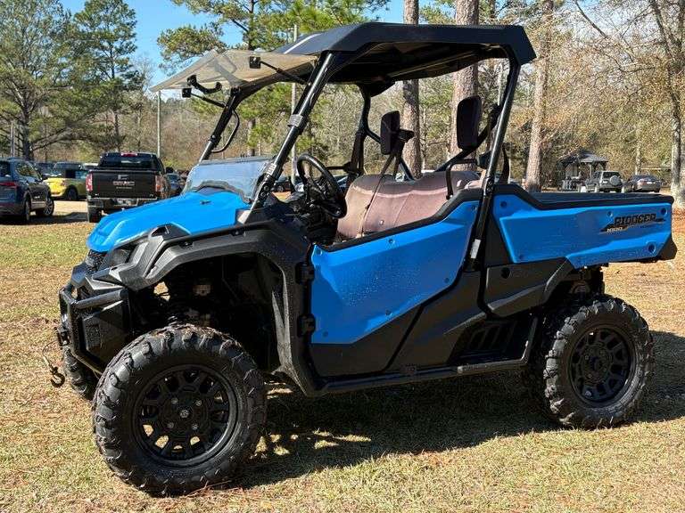 2018 Honda Pioneer 1000 UTV W/ Dump Body (691 Hours)