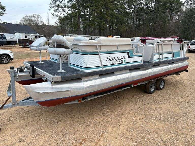 Godfrey "SanPan" 20' Pontoon Boat