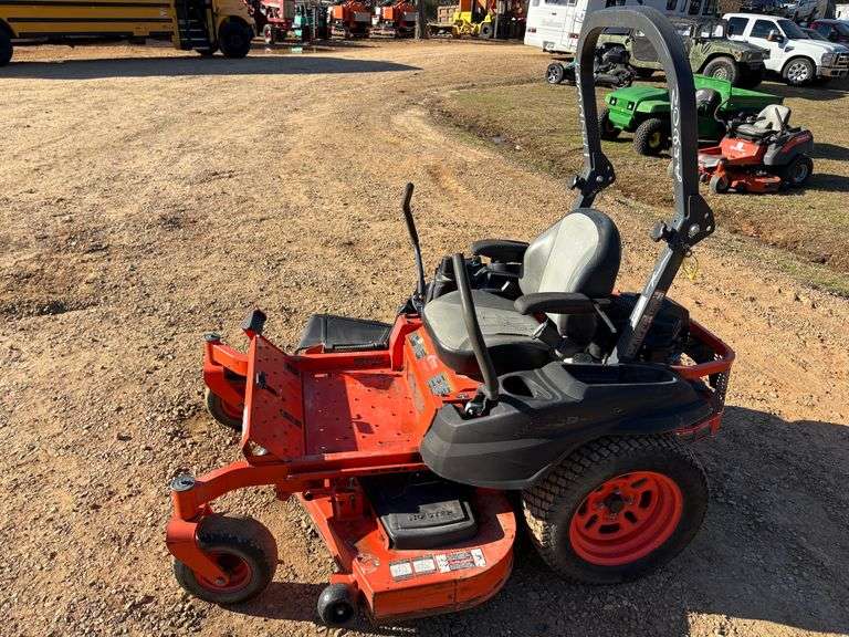 2016 Kubota Z421 52" Zero-Turn Mower (988.2 Hours)