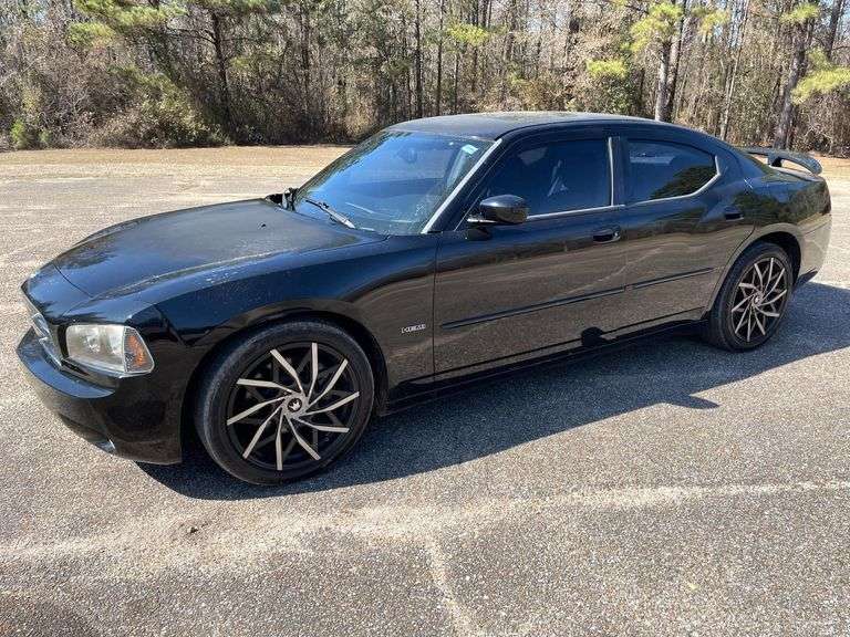 2006 Dodge Charger R/T 4 Door Sedan (86,290 Miles)