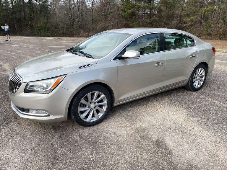 2014 Buick LaCrosse 4 Door Sedan (99,971 Miles)