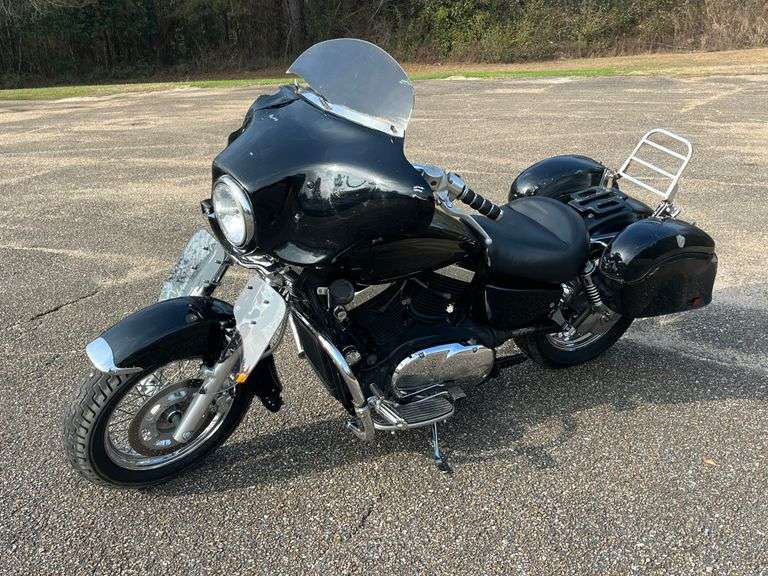2005 Kawasaki Vulcan 1500 Motorcycle