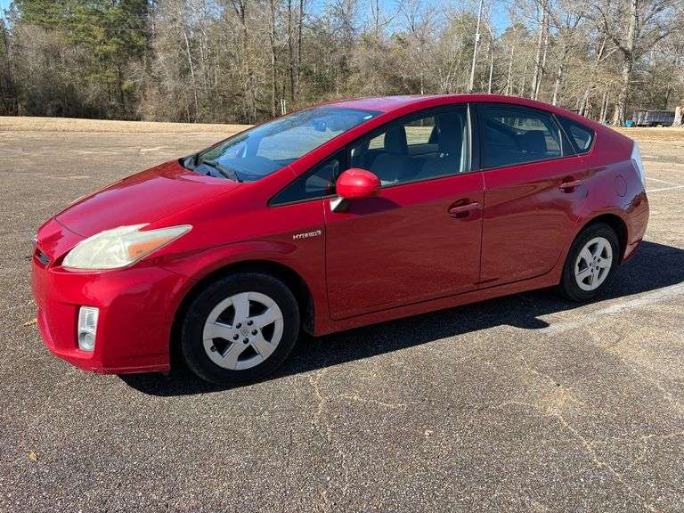 2010 Toyota Prius III 4Door Hatchback (240,134 Miles)