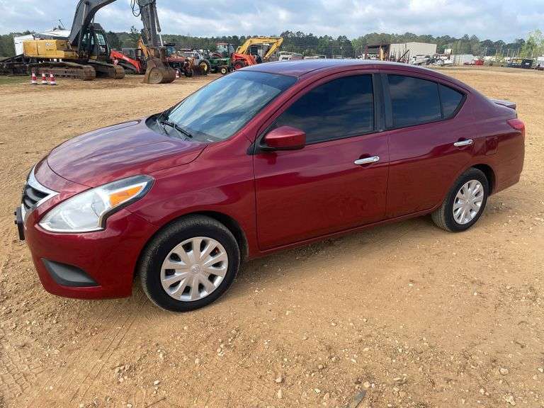 2019 Nissan Versa SV 4 Door Sedan (114,431 Miles)