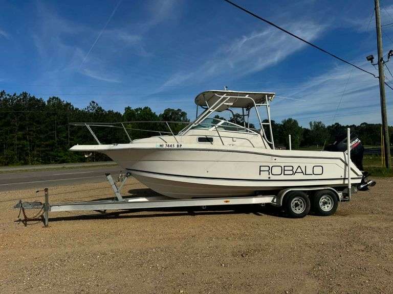 1999 Robalo 2240 Walkaround Yacht Boat With Cabin