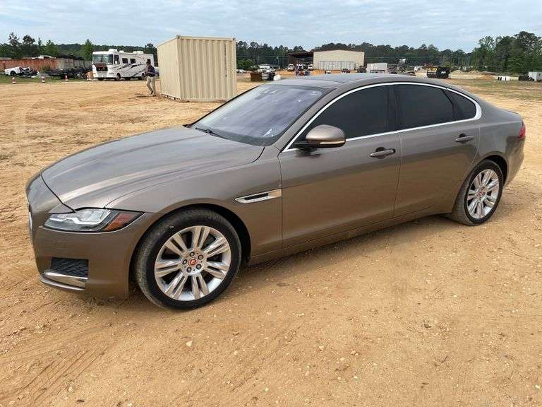 2017 Jaguar XF 4 Door Sedan (87,398 Miles)