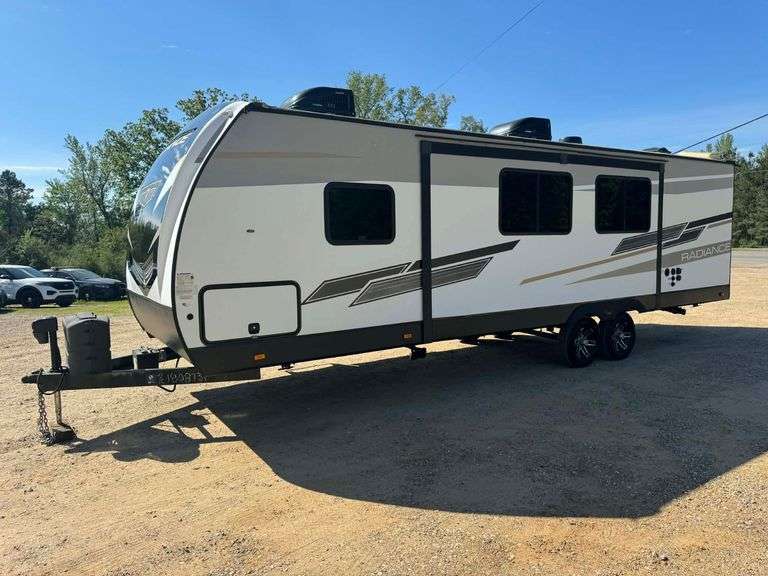 2021 Radiance 28BH Bumper Pull Camper - BUNKS