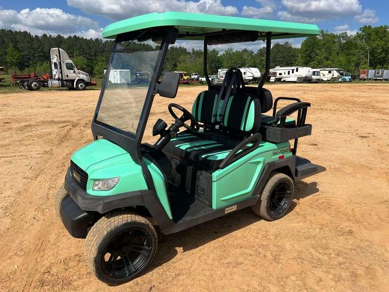 2023 Bintelli 48 volt Electric 4-Seater Golf Cart W/ On-Board Charger (3.1 Miles Showing)