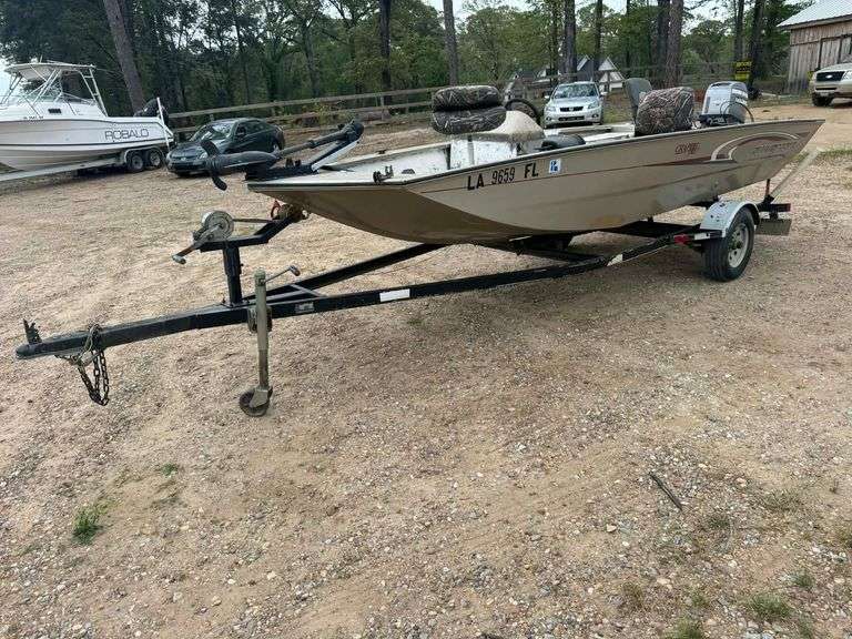 2003 Alumacraft Crappie Pro W/Mariner Magnum 40 Motor