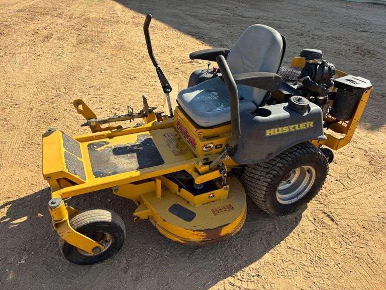 Hustler FasTrack 42" Super Duty Zero Turn Mower