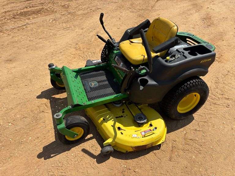 John Deere Z425 54" Cut Zero Turn Mower