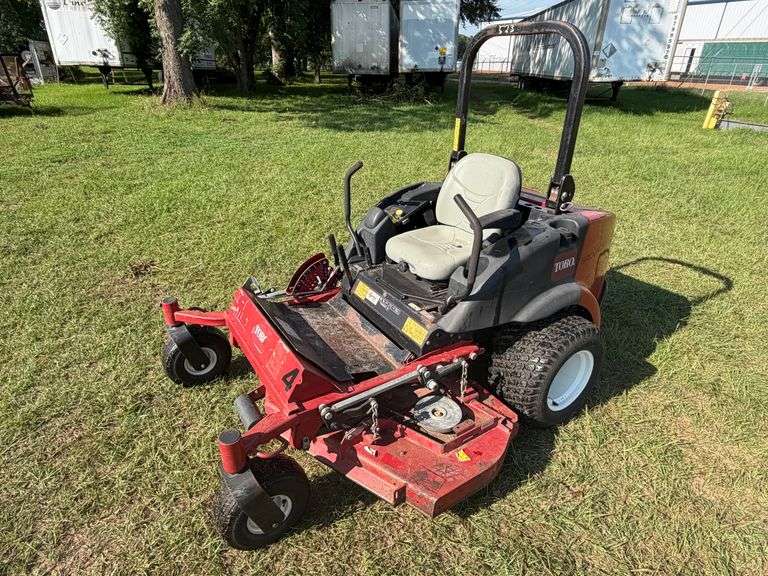 Toro Groundsmaster 7200 62" Zero Turn Mower (925 Hours)