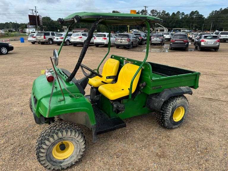 John Deere Gator 2WD Farm Utility UTV