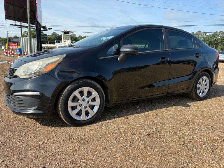 2016 Kia Rio 4 Door AWD Sedan (87,338 Miles)