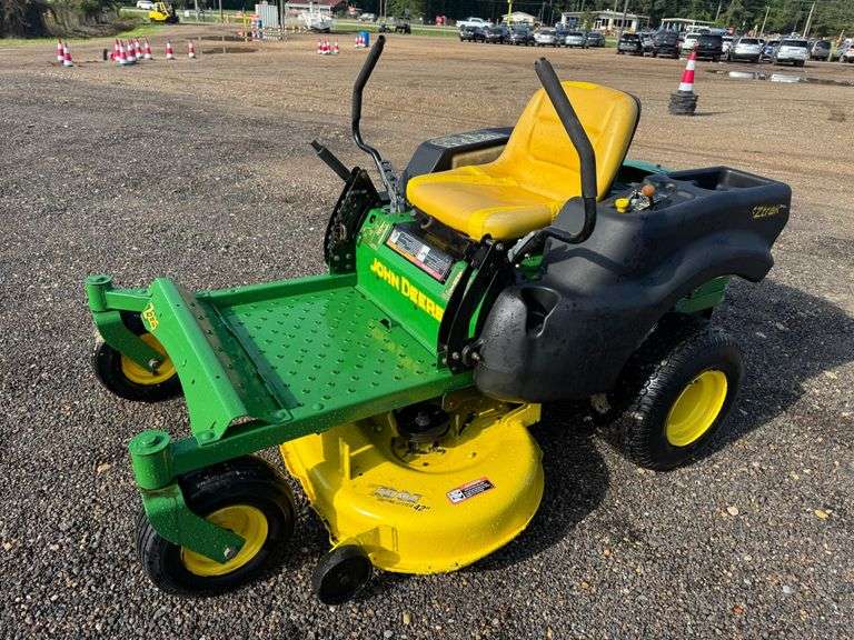 John Deere Z225 Z-Track 42" Zero Turn Mower - (168 Hours)