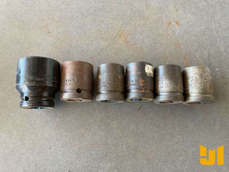 (1) 1-9/16 IMPACT SOCKET, (1) 7/8” IMPACT SOCKET, (4) URREA