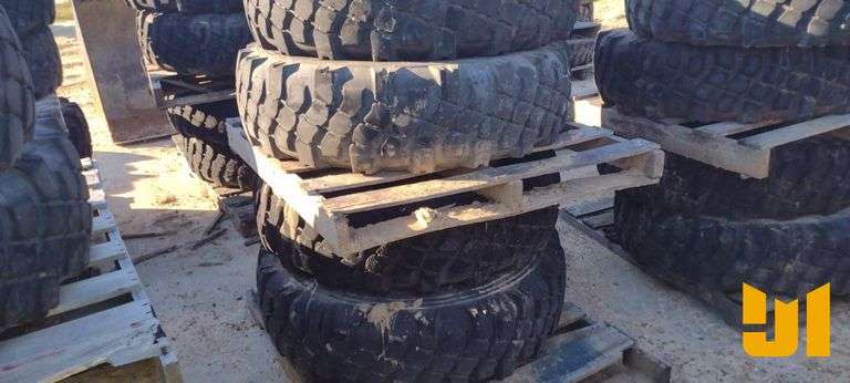 MICHELIN XML OFF ROAD 12.00R20 TIRES
