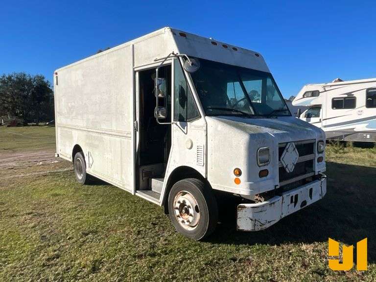 2006 FREIGHTLINER MT 45 HEV CHASSIS VIN: 4UZACCCP36CW72921
